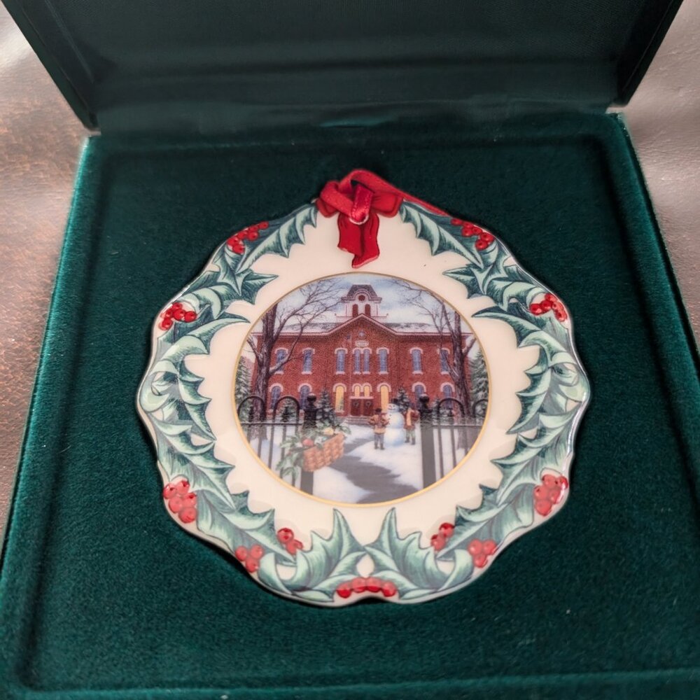 Longaberger Collectors Club Ornament 1996